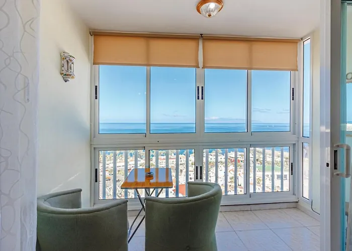 Americas Best! Torres De Yomely11 *