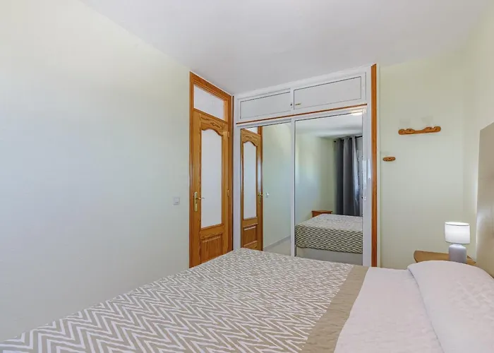 Americas Best! Torres De Yomely11 *